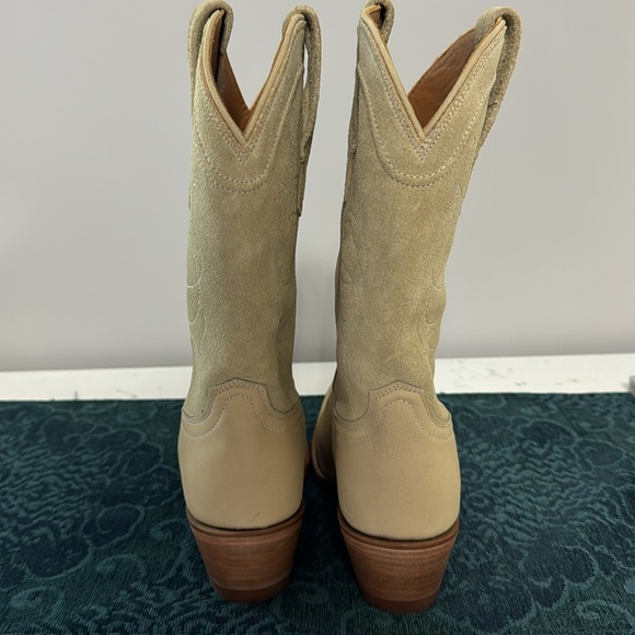 Tecovas Cream Heeled Boots - Picture 5 of 7